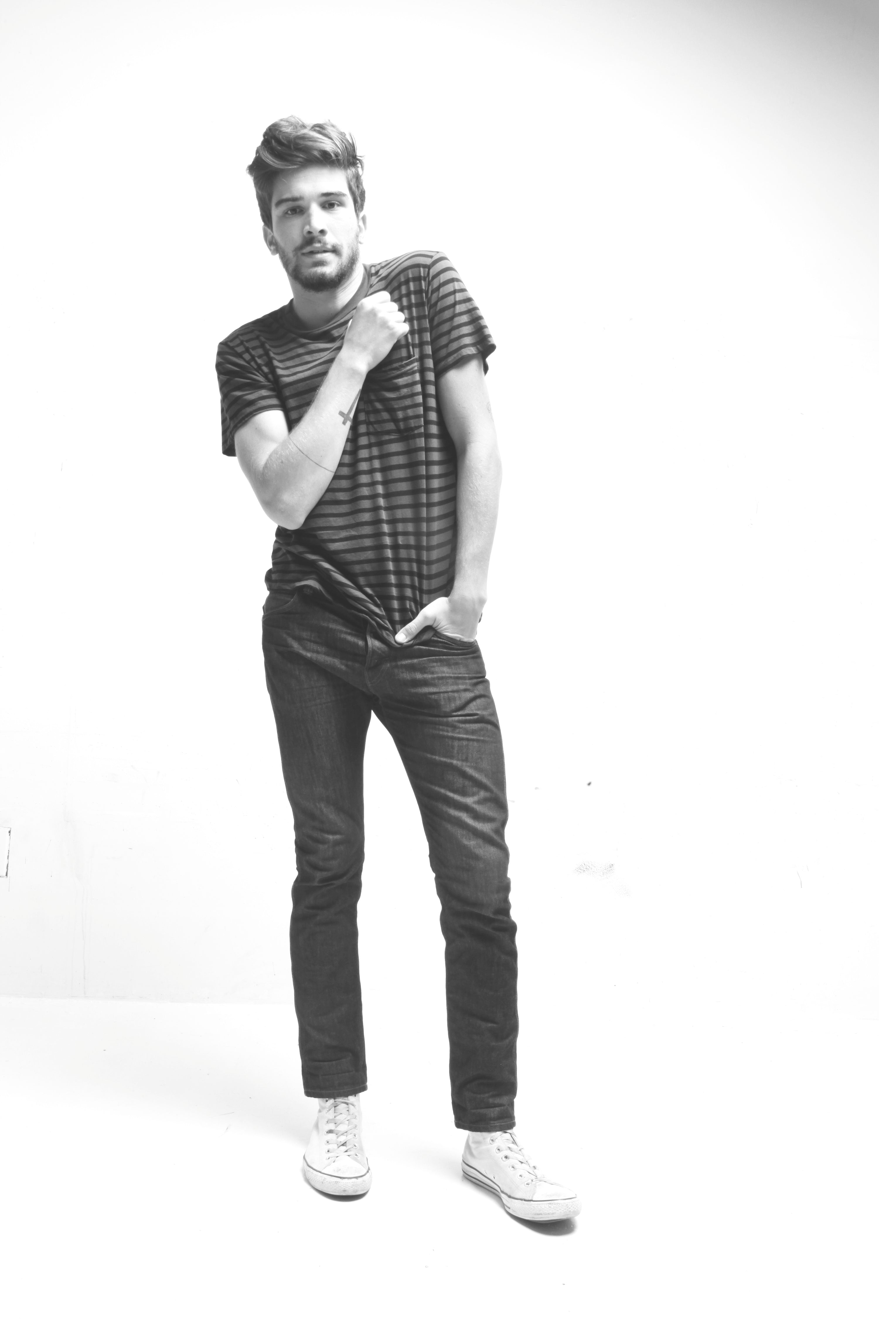 JEAN 33 in raw black