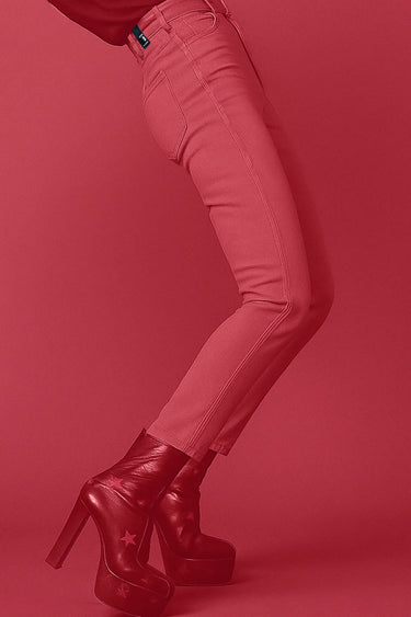 JEAN 8 Kiss . Strawberry Slush